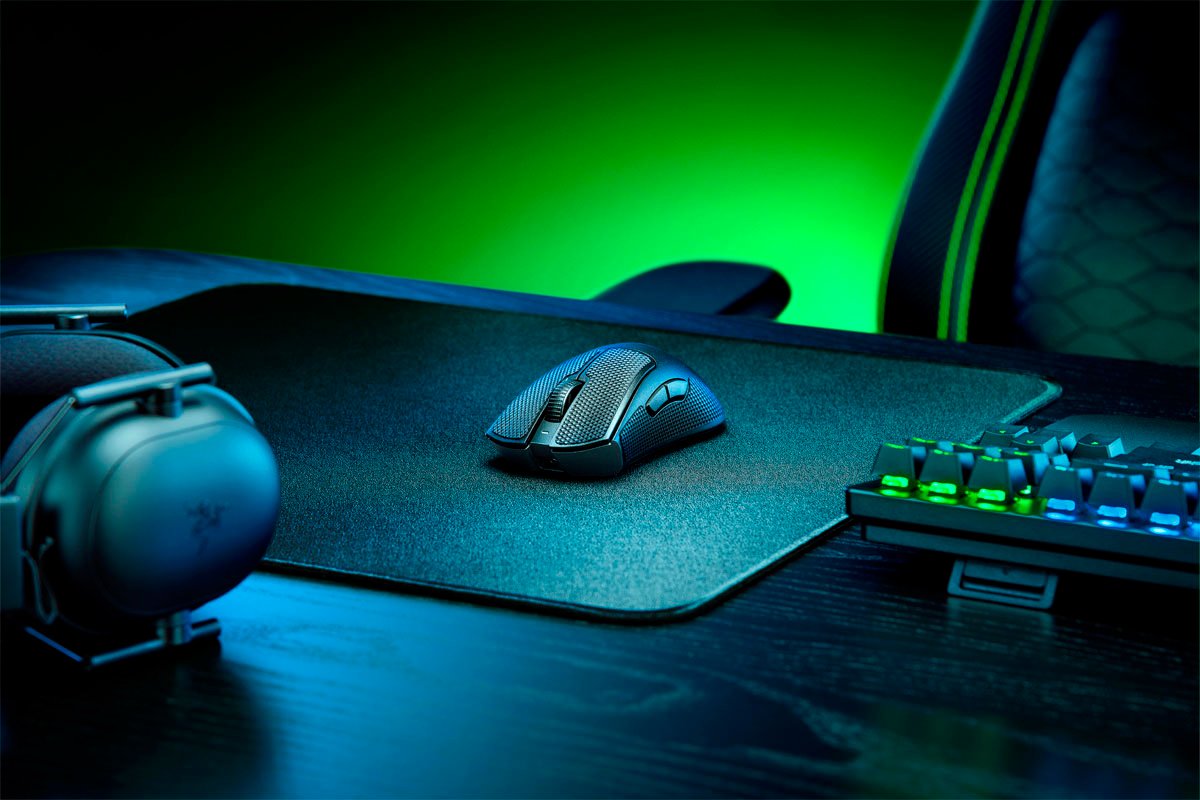 Razer DeathAdder V3 Pro Wireless Gaming Mouse - Black