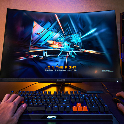 GIGABYTE G32QC A-EK 31.5-Inch Curved QHD 165Hz Gaming Monitor